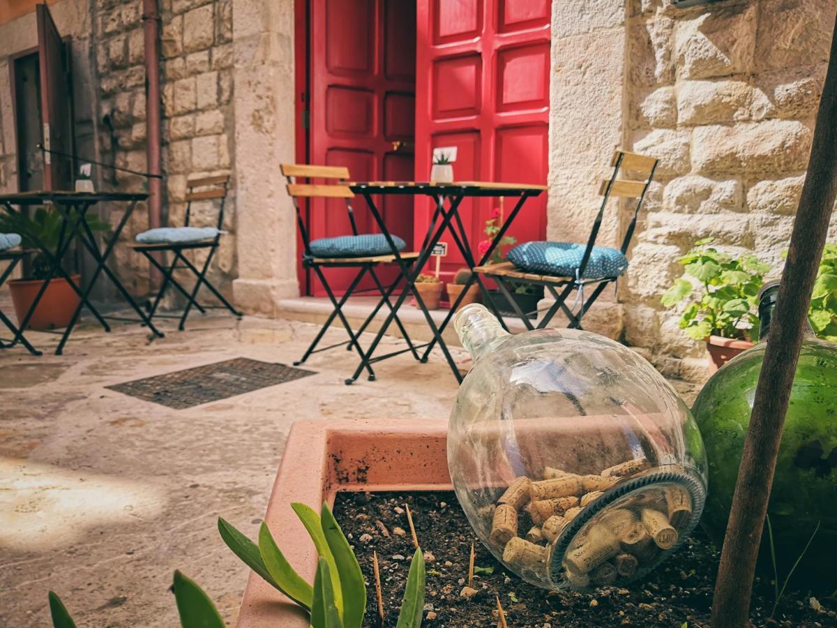 בארלטה Redmood Guesthouse מראה חיצוני תמונה