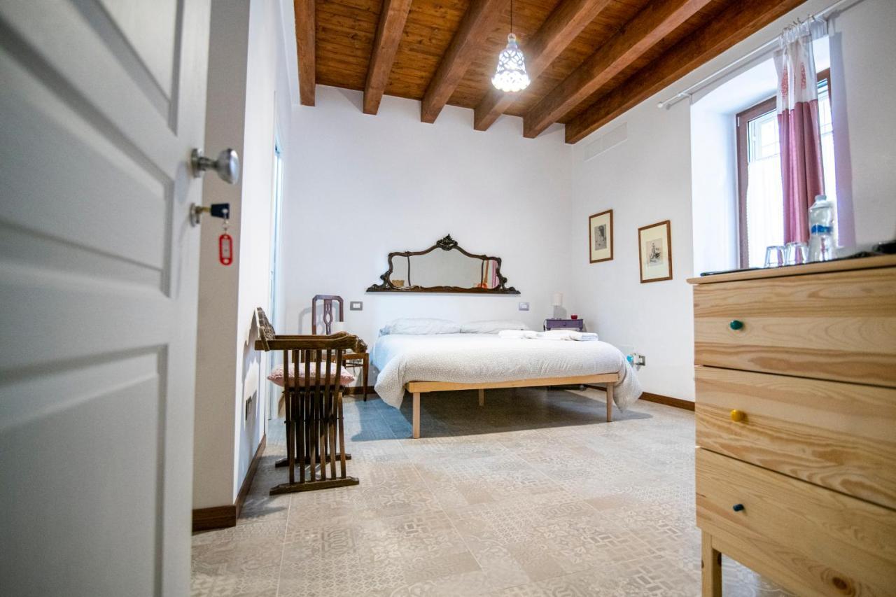 בארלטה Redmood Guesthouse מראה חיצוני תמונה